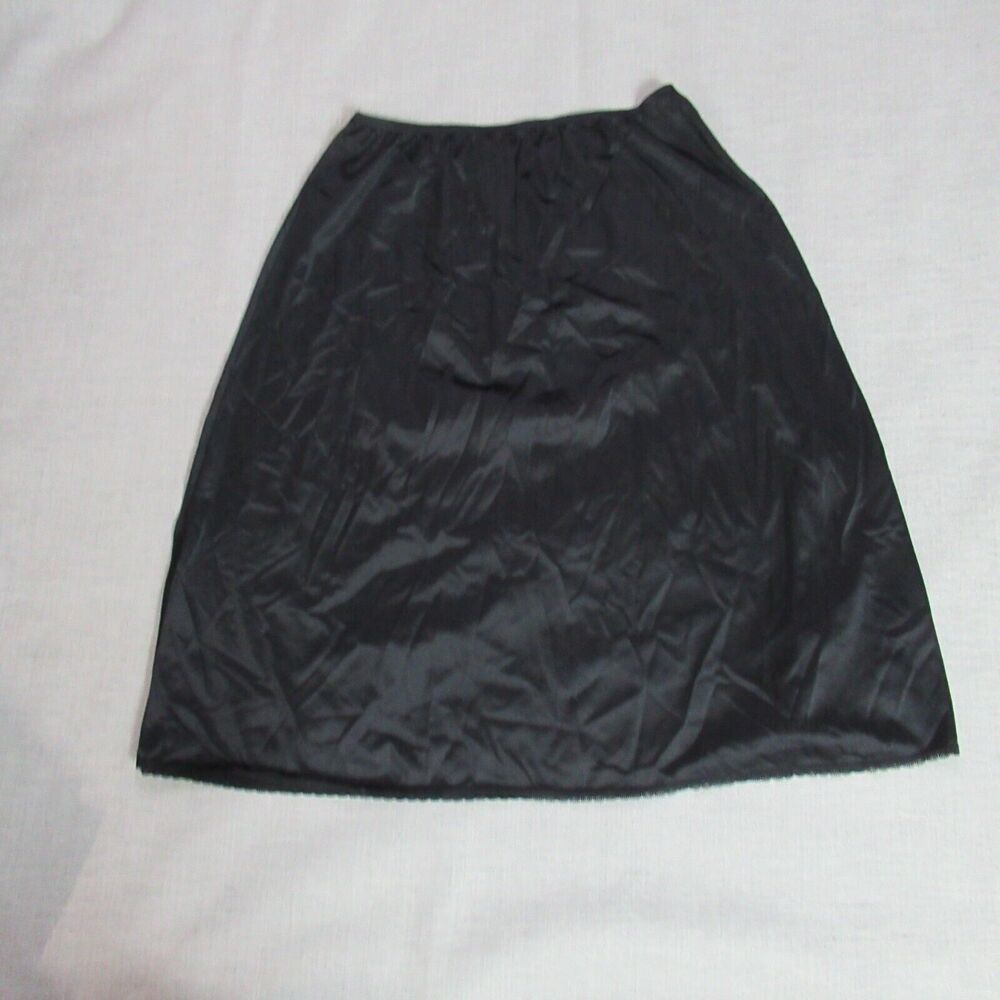 Vanity Fair Half Slip Womens Size Large Black Skirt Nylon Lace Trim Classy